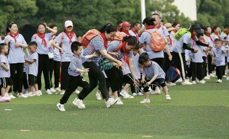 户外亲子趣味体育游戏(户外亲子游戏规则)